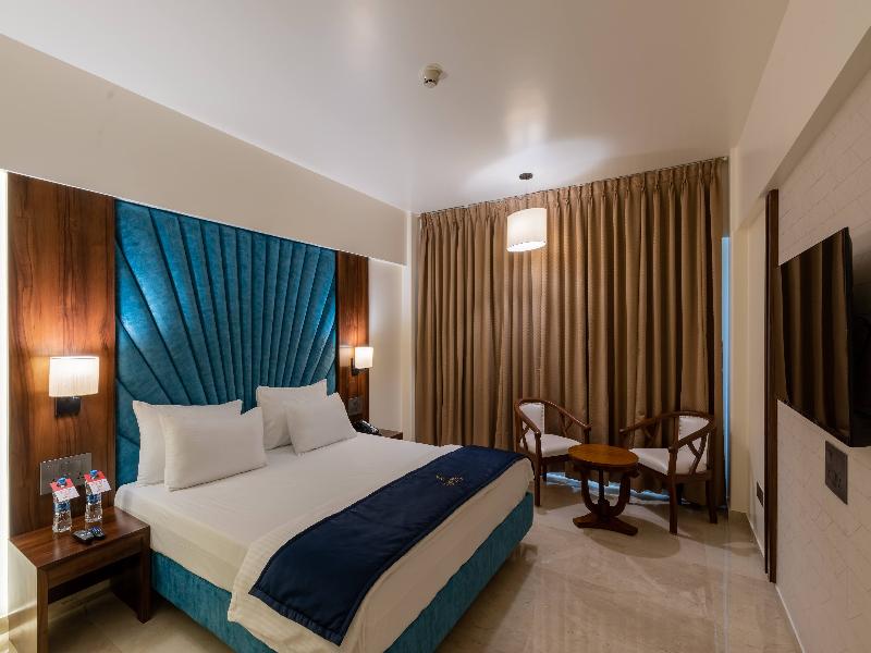Mastiff Grand The Sia Palace Suites by OTHPL image