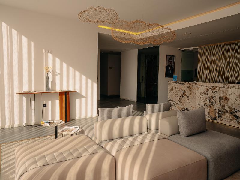 Diagonal Hotel image