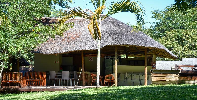 Chobe Sunset Chalets image