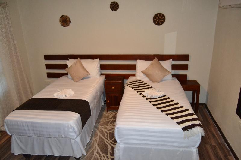 Chobe Sunset Chalets image