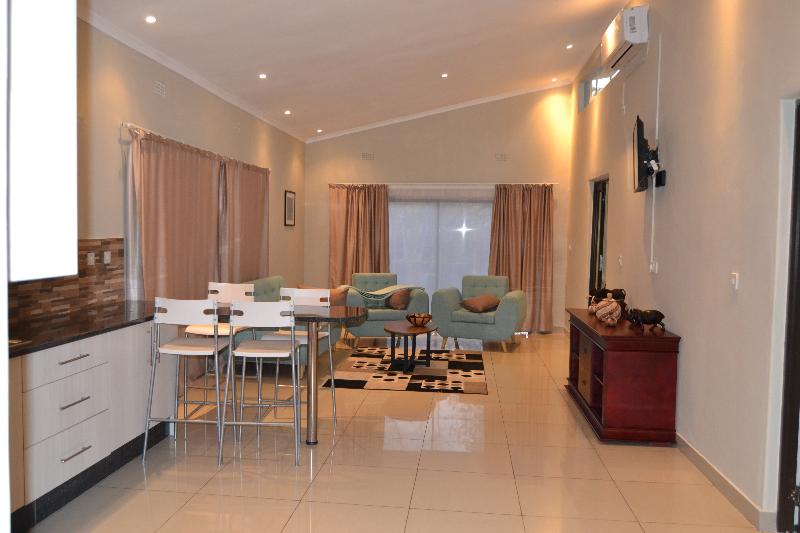 Chobe Sunset Chalets image