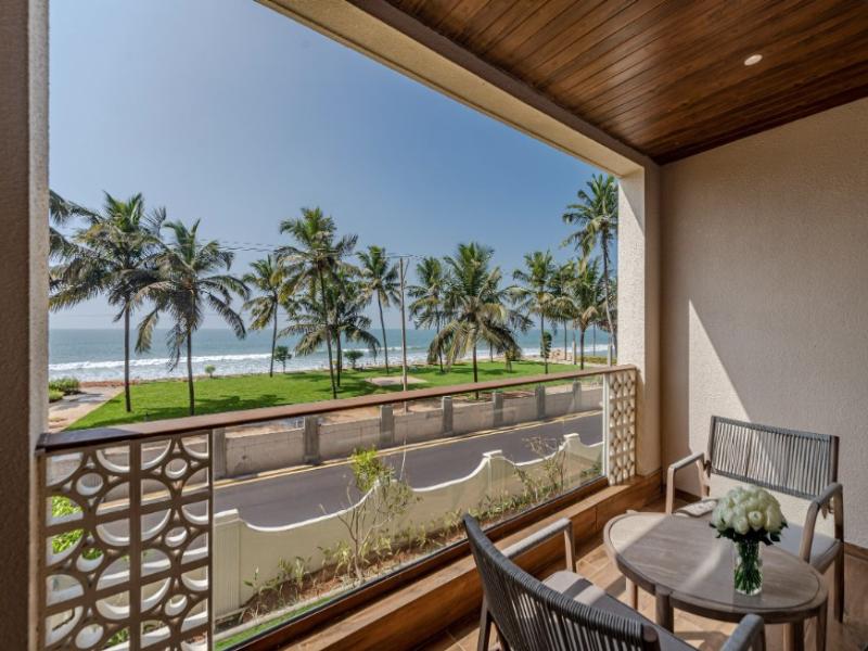Peninsula Del Mar Beach Resort image