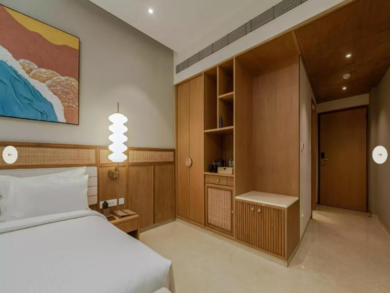 Peninsula Del Mar Beach Resort image