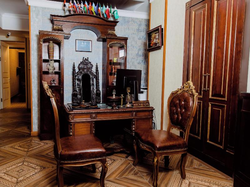 Royal Antique Boutique Hotel image