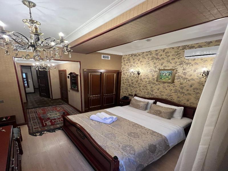 Royal Antique Boutique Hotel image