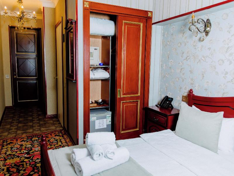 Royal Antique Boutique Hotel image