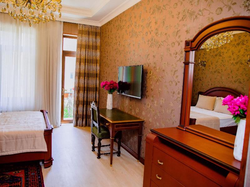 Royal Antique Boutique Hotel image