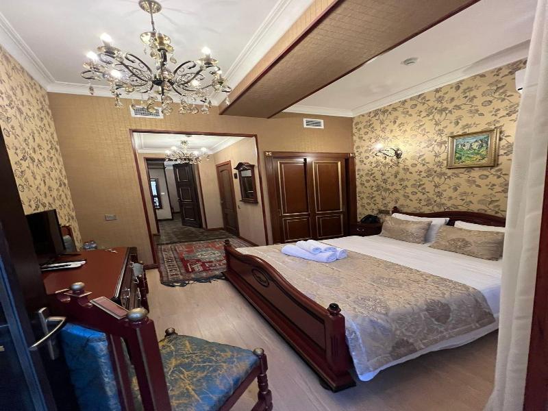 Royal Antique Boutique Hotel image