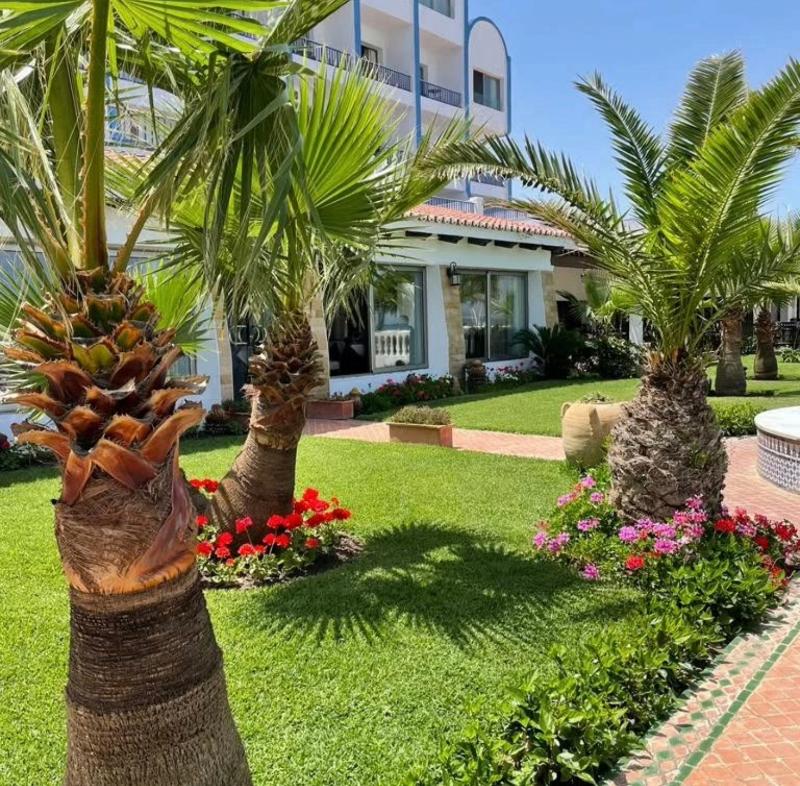 Golden Beach Hotel image