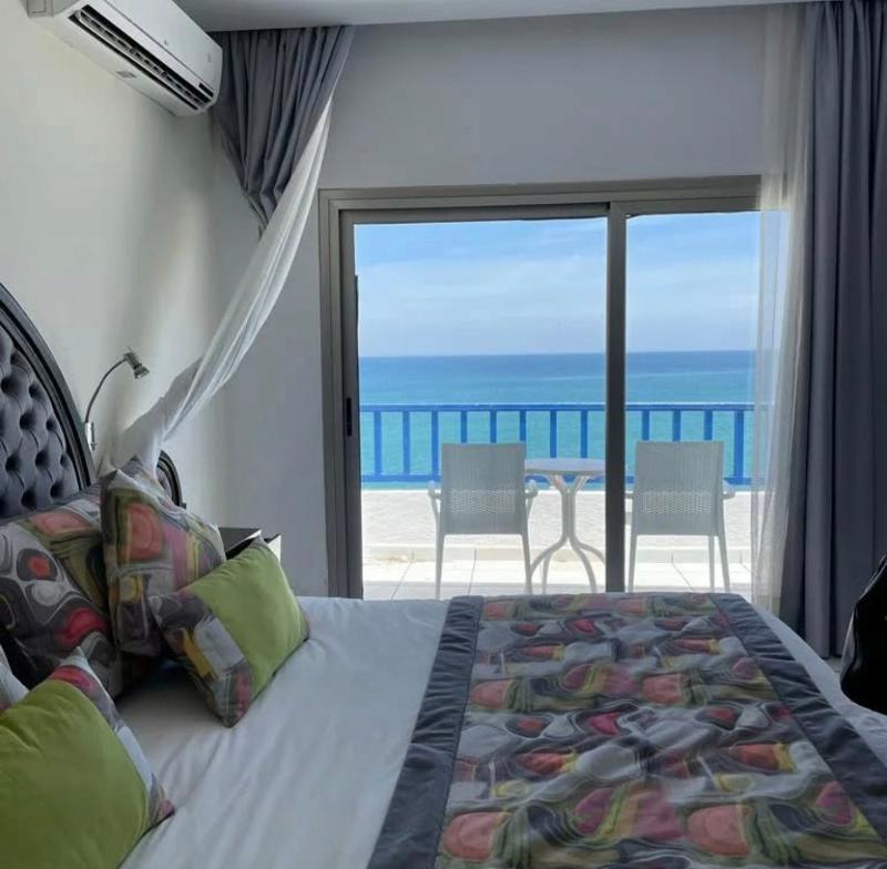 Golden Beach Hotel image