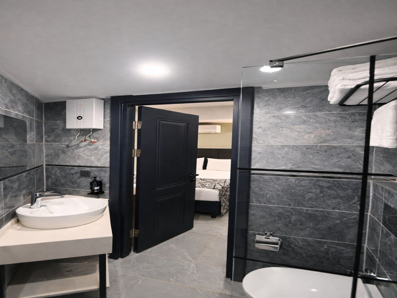 Nas Corner Hotel image