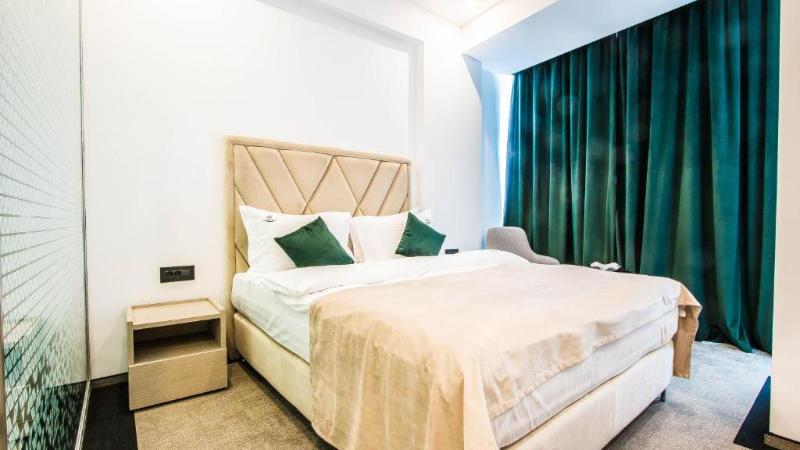 Central Carol Aparthotel image