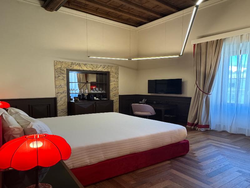 Gambirasi Palace Luxury Suites image