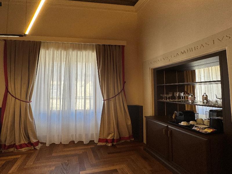 Gambirasi Palace Luxury Suites image