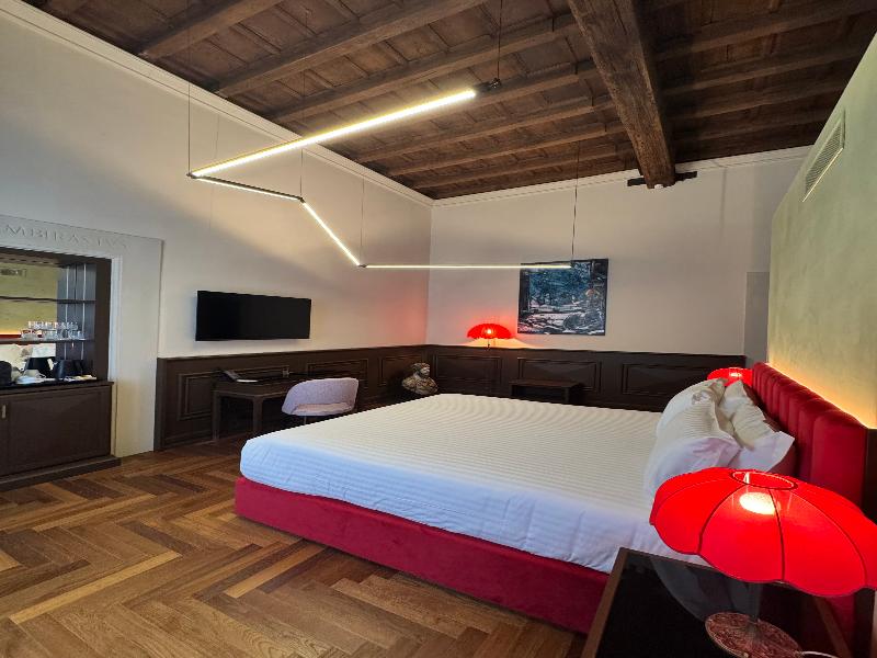 Gambirasi Palace Luxury Suites image