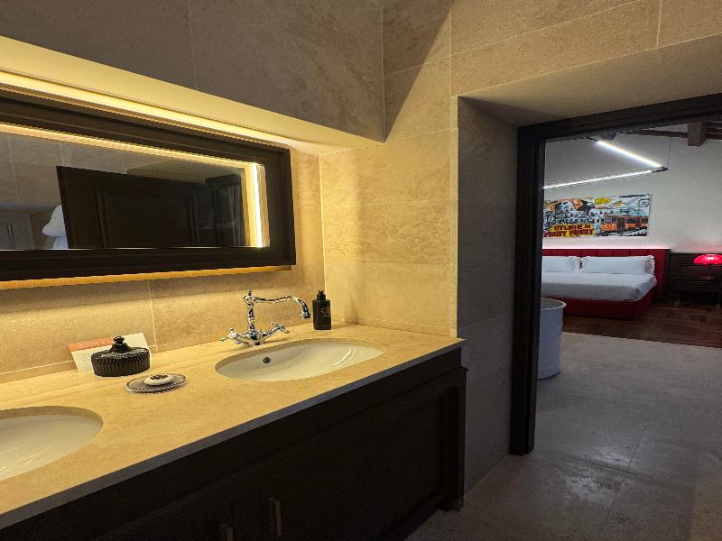 Gambirasi Palace Luxury Suites image