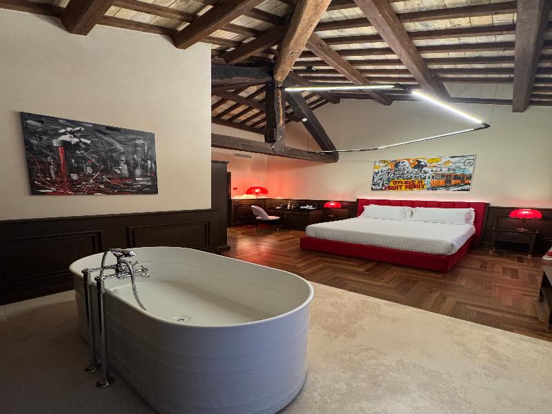 Gambirasi Palace Luxury Suites image
