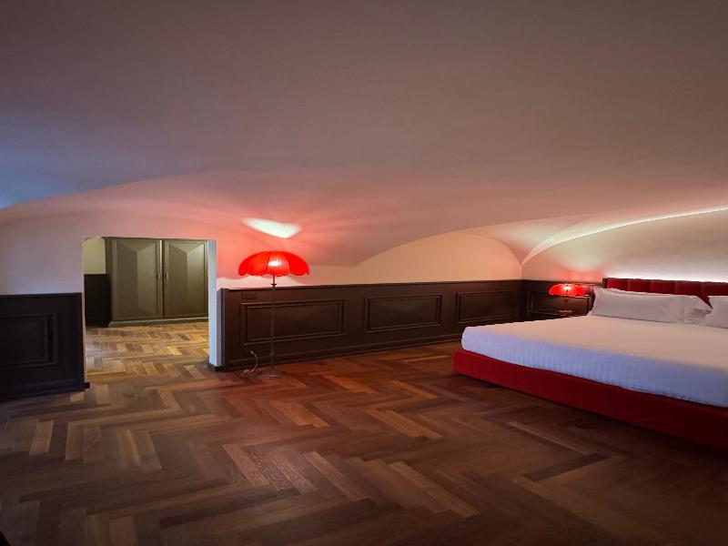 Gambirasi Palace Luxury Suites image