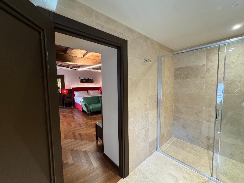 Palazzo Gambirasi Luxury Suites image