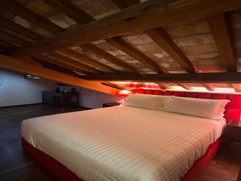 Palazzo Gambirasi Aparthotel image