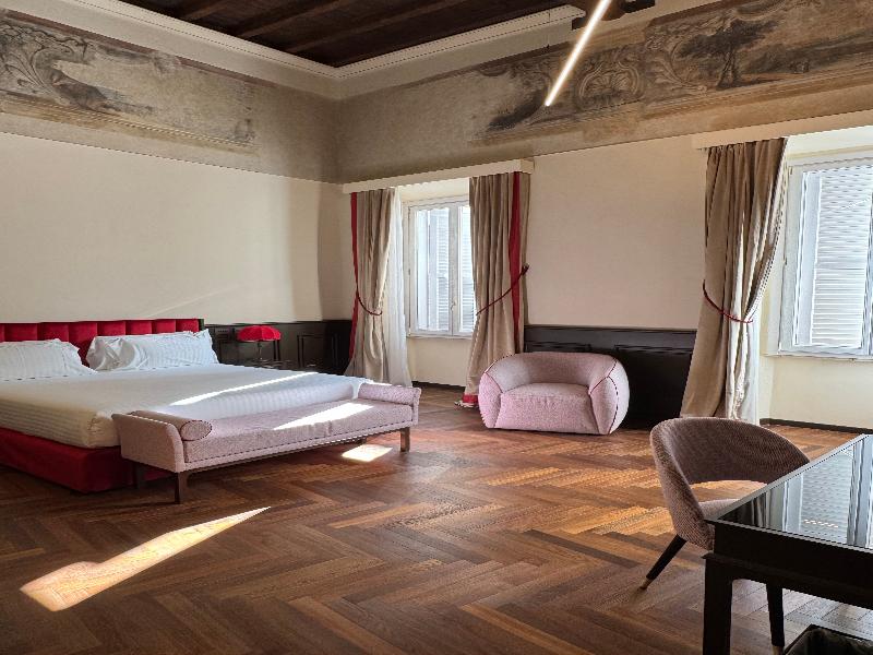 Palazzo Gambirasi Aparthotel image