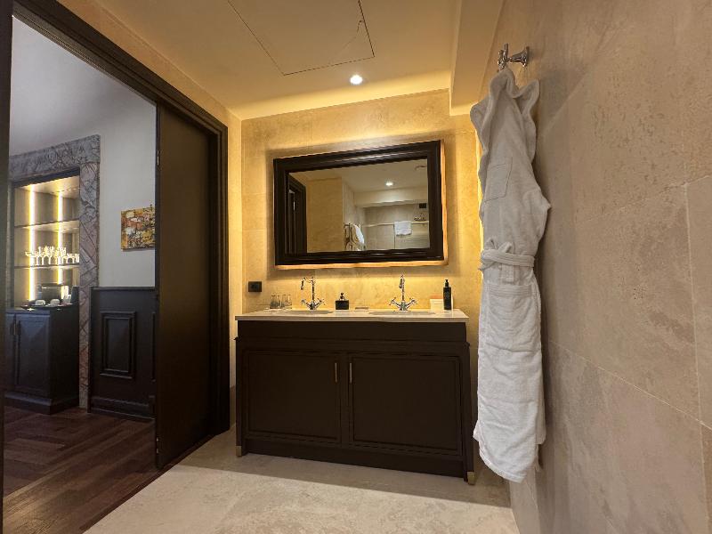 Palazzo Gambirasi Aparthotel image