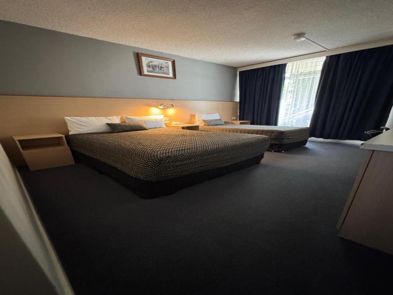 The Sands Motel image