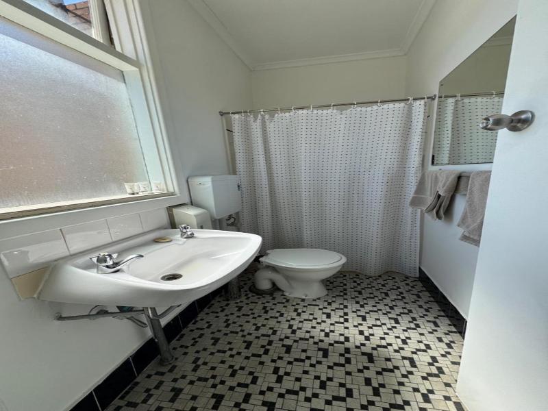 The Sands Motel image