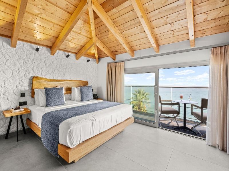 Alpha Luxury Suites