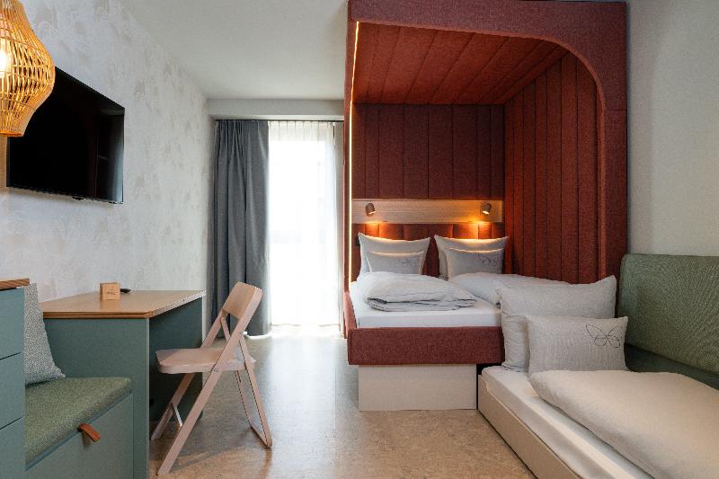 Cocoon Theresienwiese image