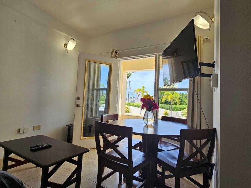 Aurela Residences image