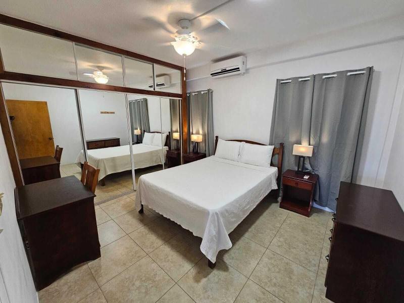 Aurela Residences image