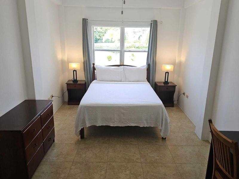 Aurela Residences image