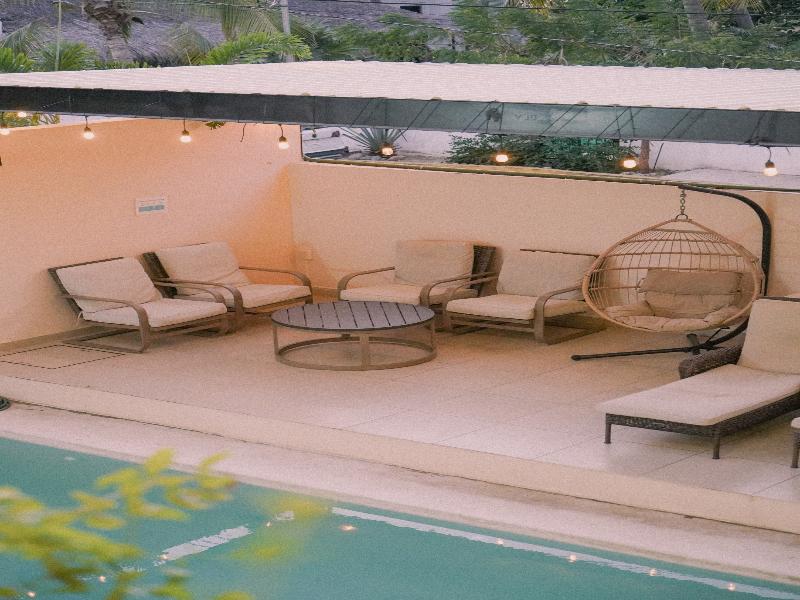 Guitarra Inn — view
