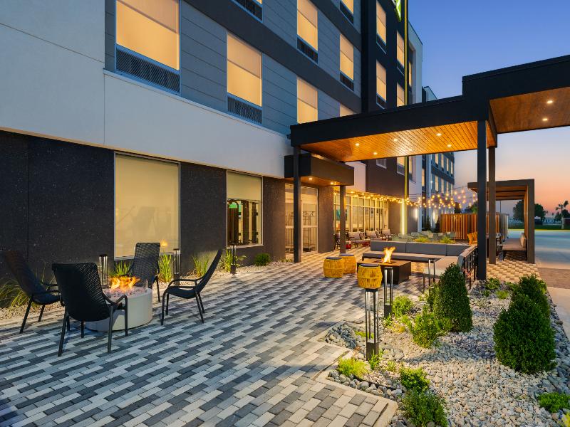 Home2 Suites by Hilton Lafayette I-10 — exterior view