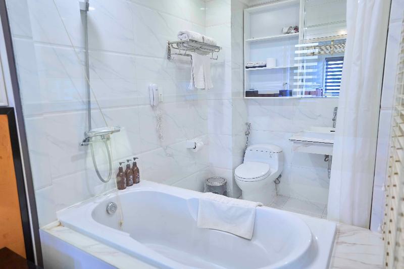 Le Haute Hotel Hai Phong image
