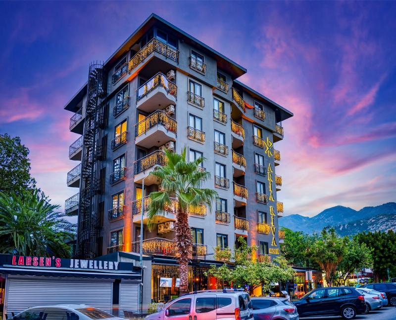 Ari?a Ri?va Apart Hotel