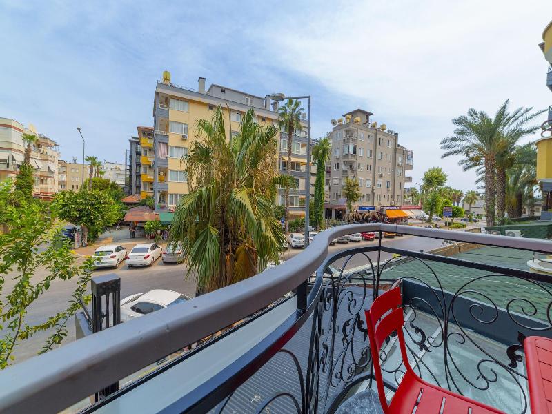 Ari̇a Ri̇va Apart Hotel image