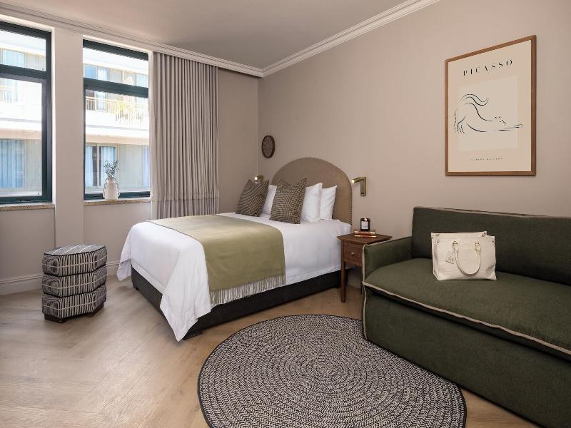 Charles Hope Cape Town image