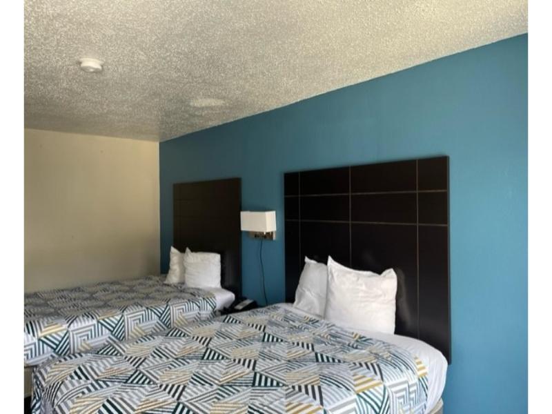 Motel 6 Baton Rouge, La - East - I-12 image