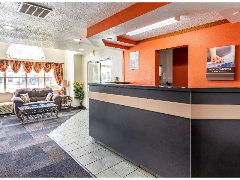 Motel 6 Chattanooga, Tn - Downtown image