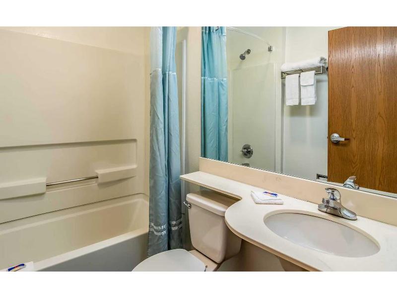 Motel 6 Chattanooga, Tn - Downtown image