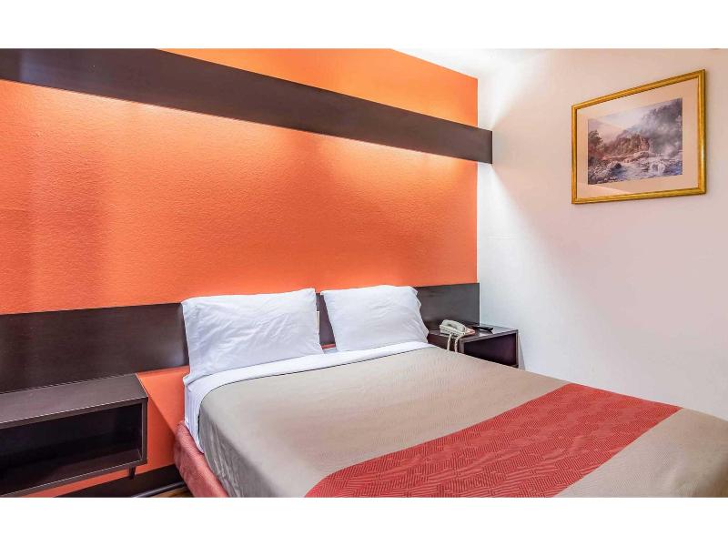 Motel 6 Chattanooga, Tn - Downtown image