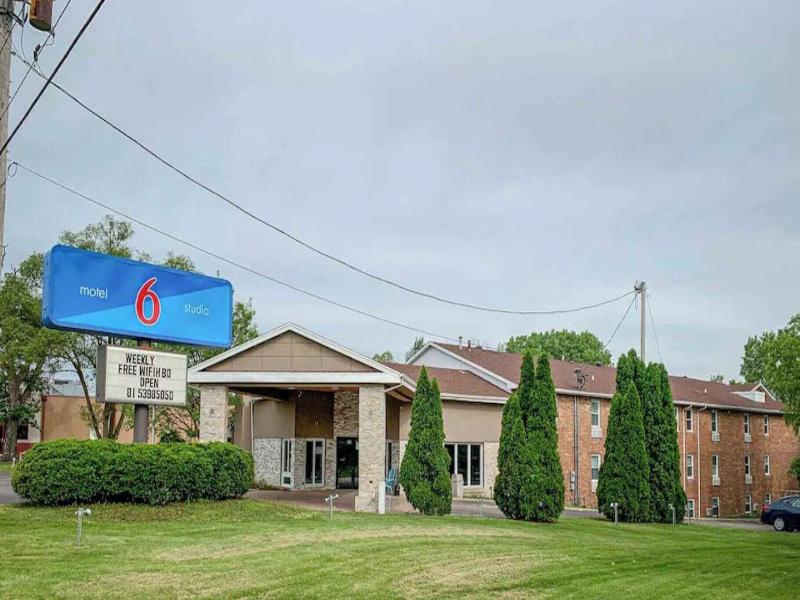 Studio 6 Rockford, Il image