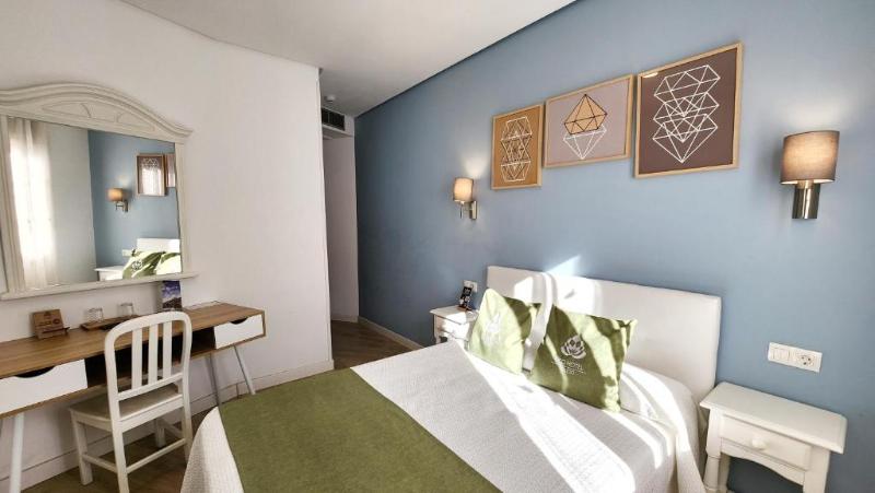 Eco Hotel Toledo image