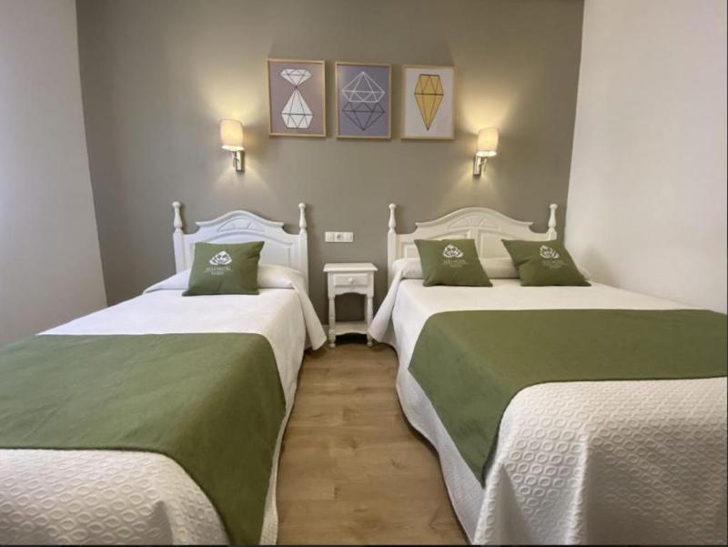 Eco Hotel Toledo image