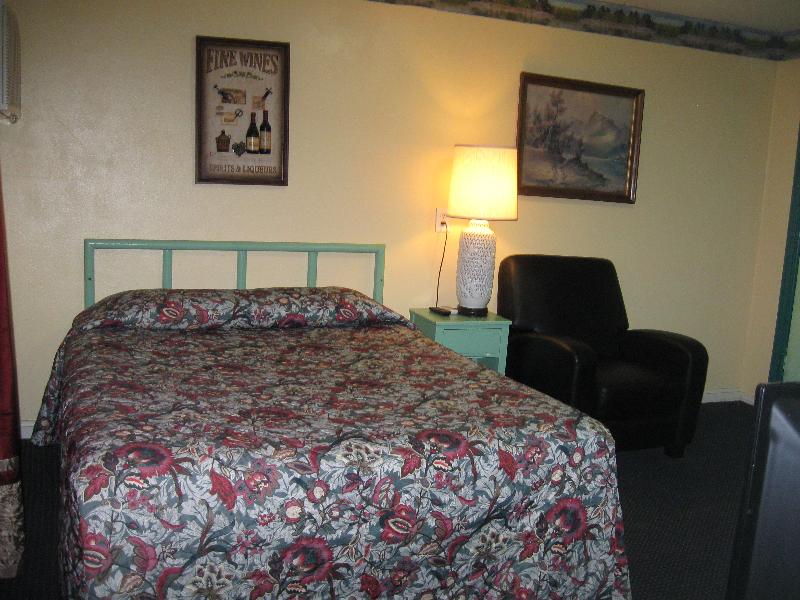 Western Motel image 5