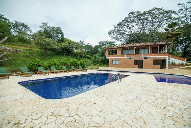 Tres Lagos Hotel image