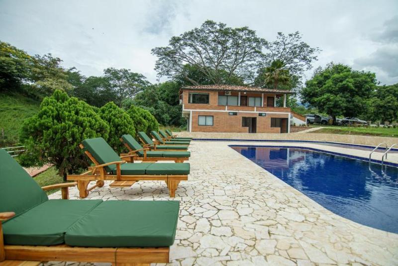 Tres Lagos Hotel image