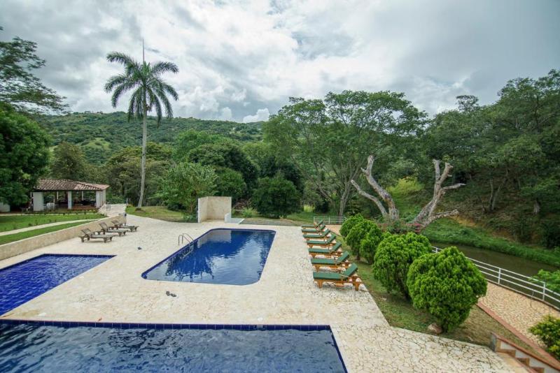 Tres Lagos Hotel image